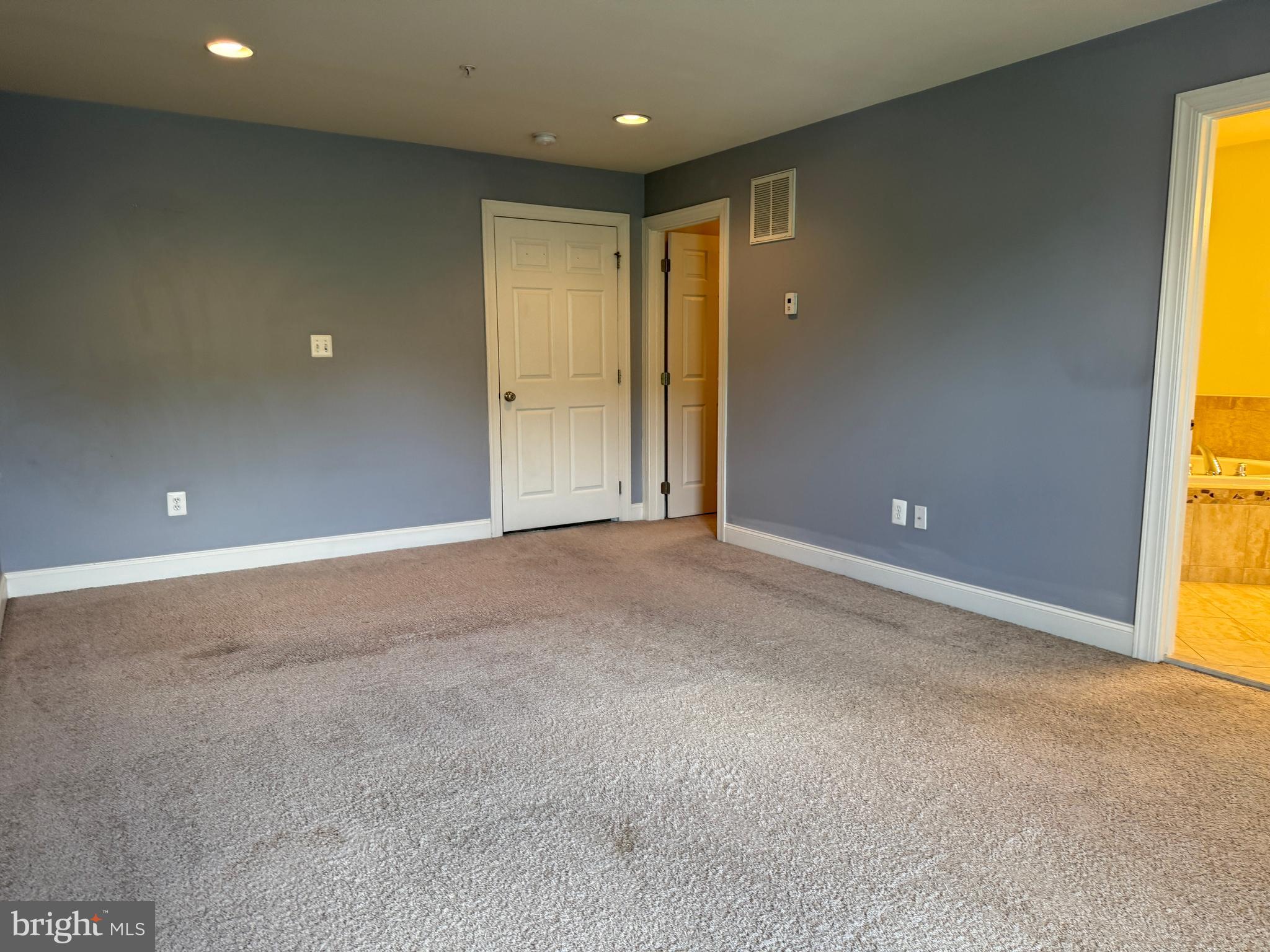 THE ENCLAVE AT ARUNDEL PRESERVE - Residential