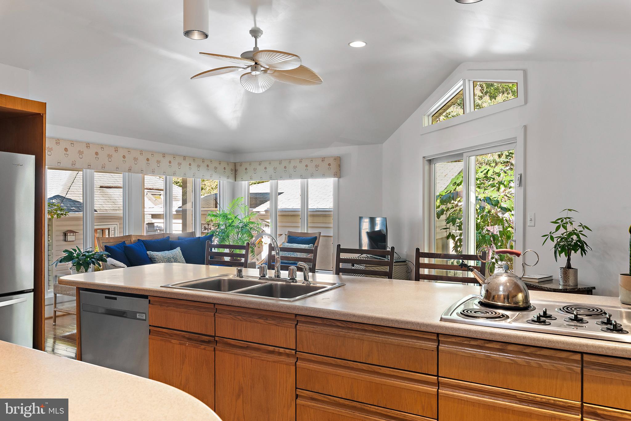 GIBSON ISLAND - Residential