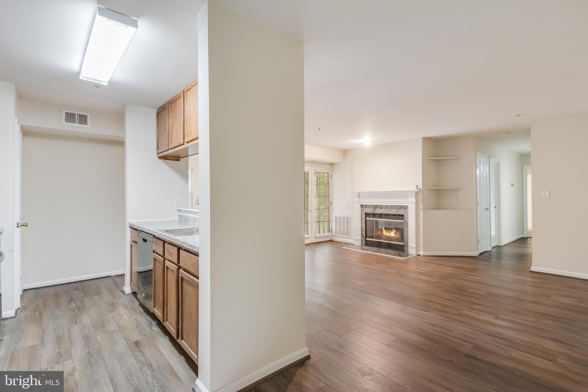 9808 LAKE POINTE COURT 104