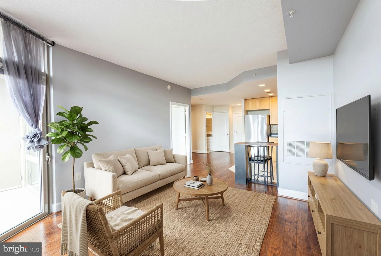 3600 S GLEBE ROAD S 721W