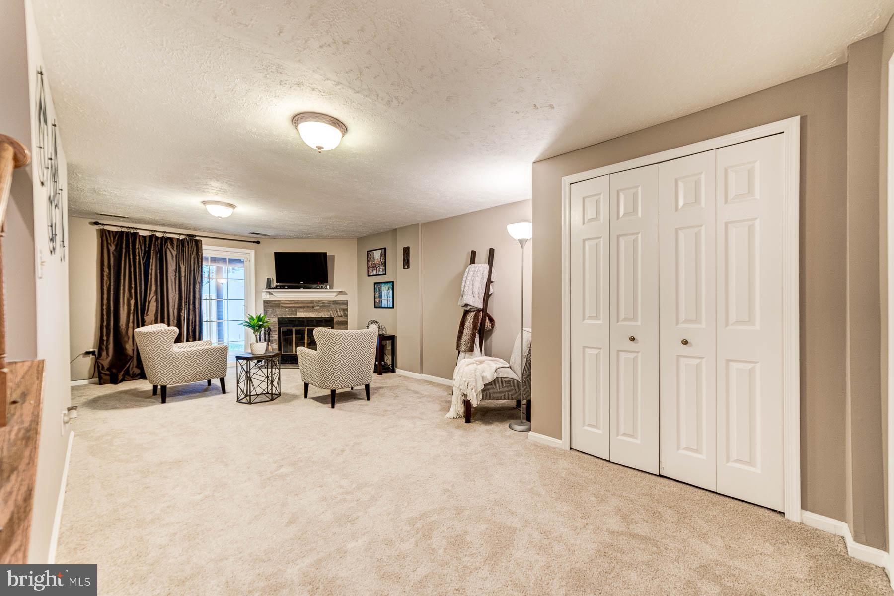 SOUTH KINGS STATION - Residential