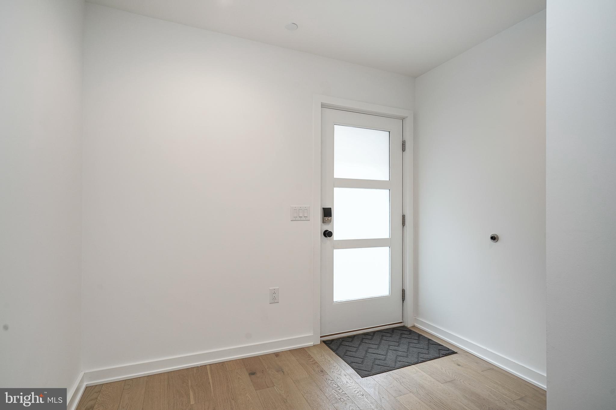 PASSYUNK SQUARE - Residential