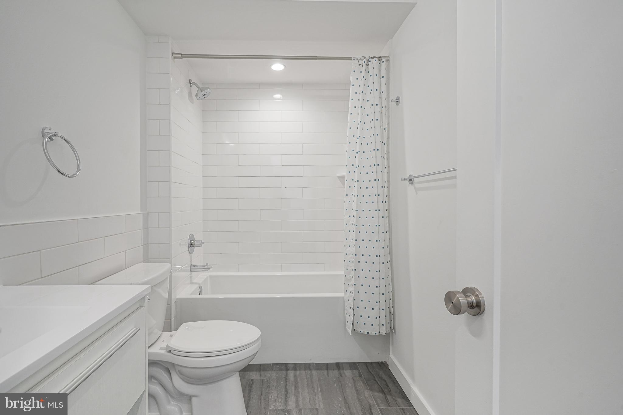 PASSYUNK SQUARE - Residential