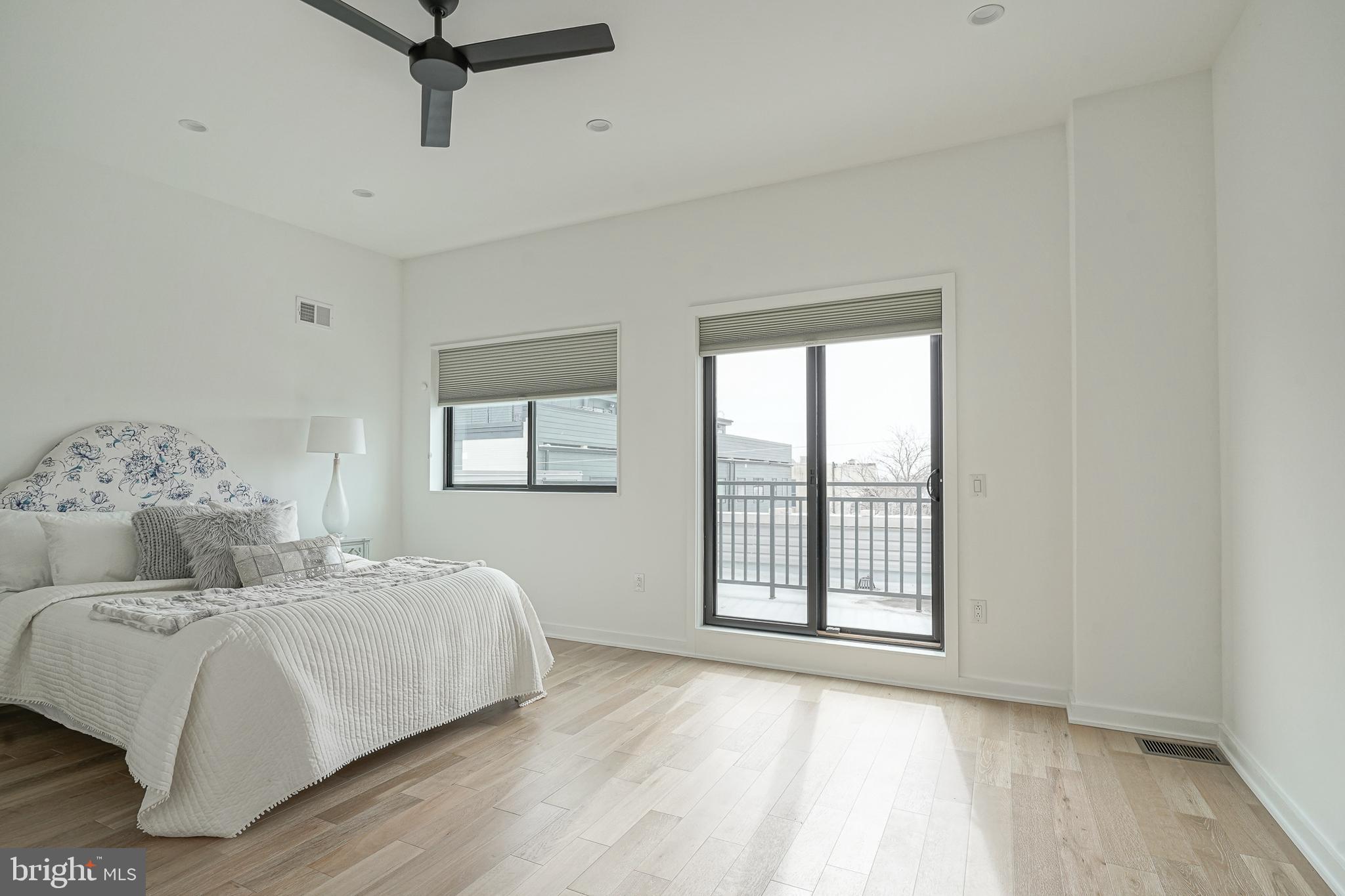 PASSYUNK SQUARE - Residential