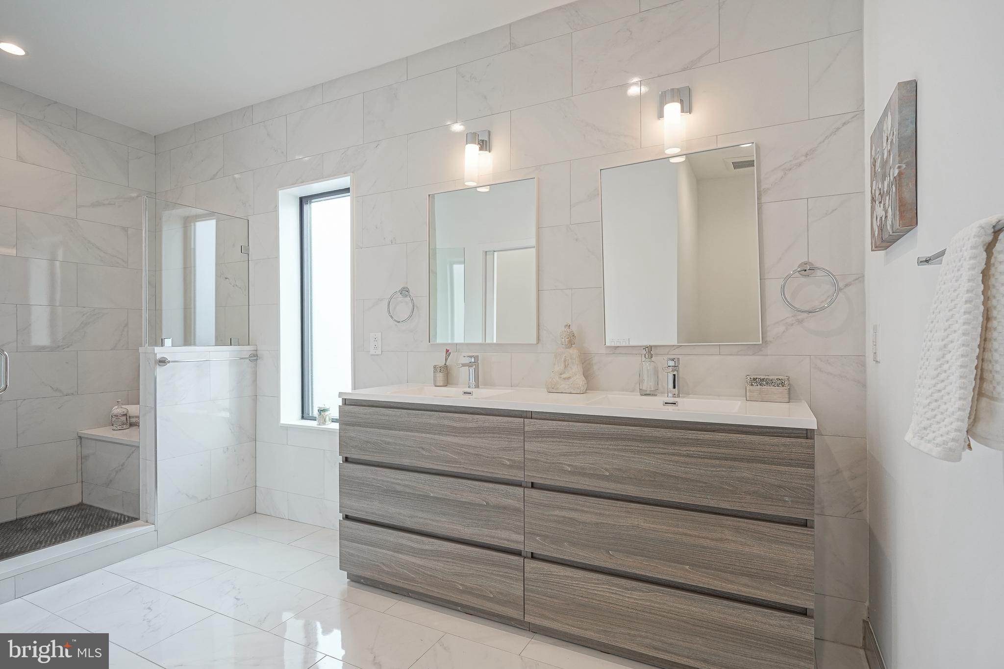 PASSYUNK SQUARE - Residential