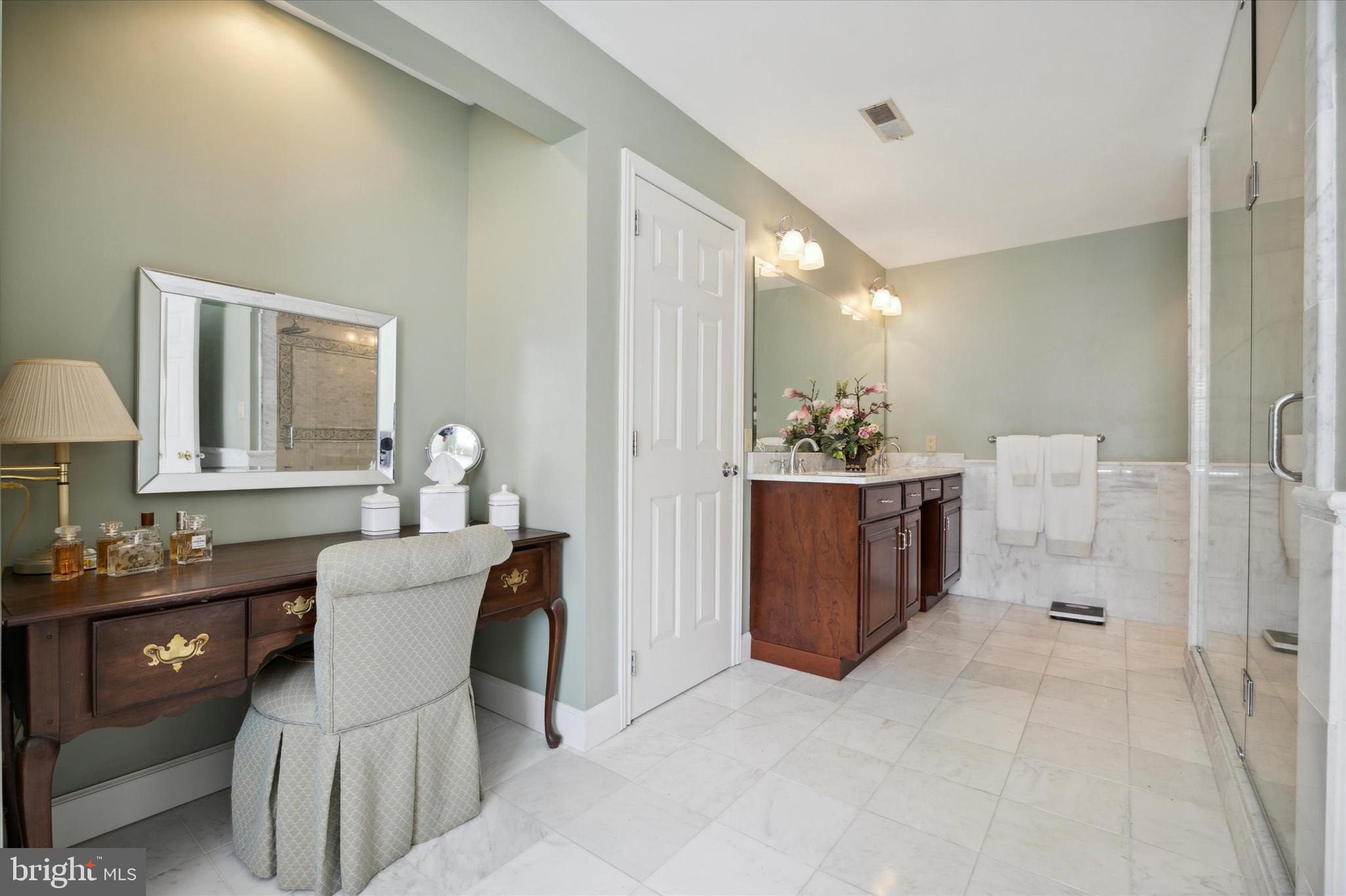 FOREST HILL - Residential