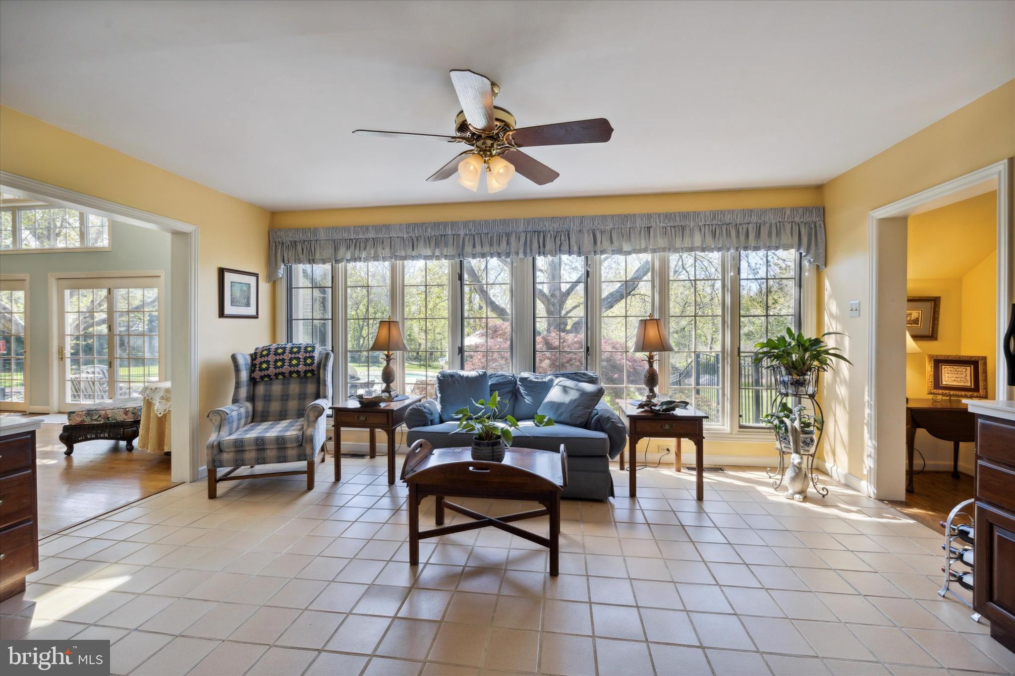 FOREST HILL - Residential