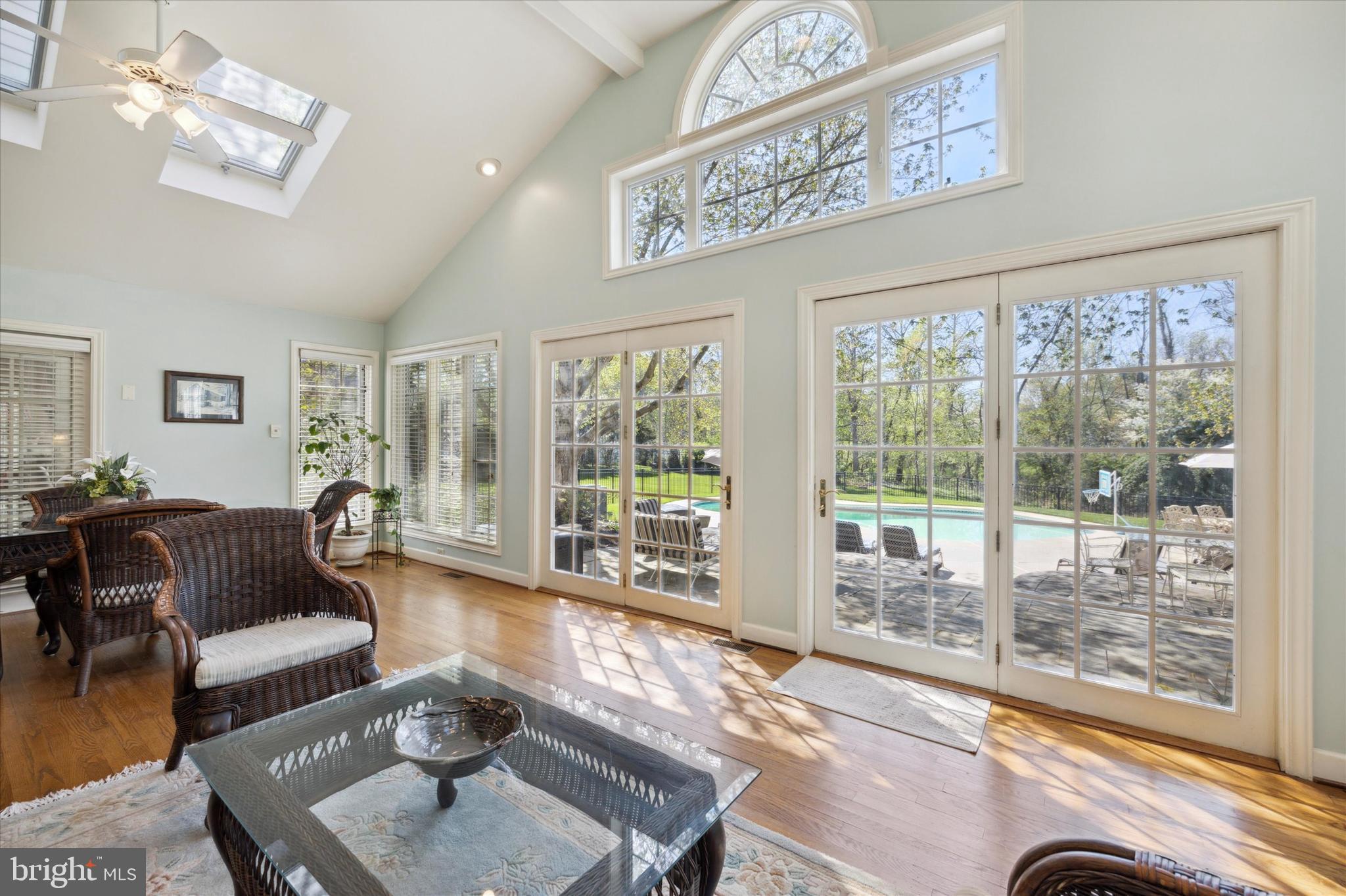 FOREST HILL - Residential