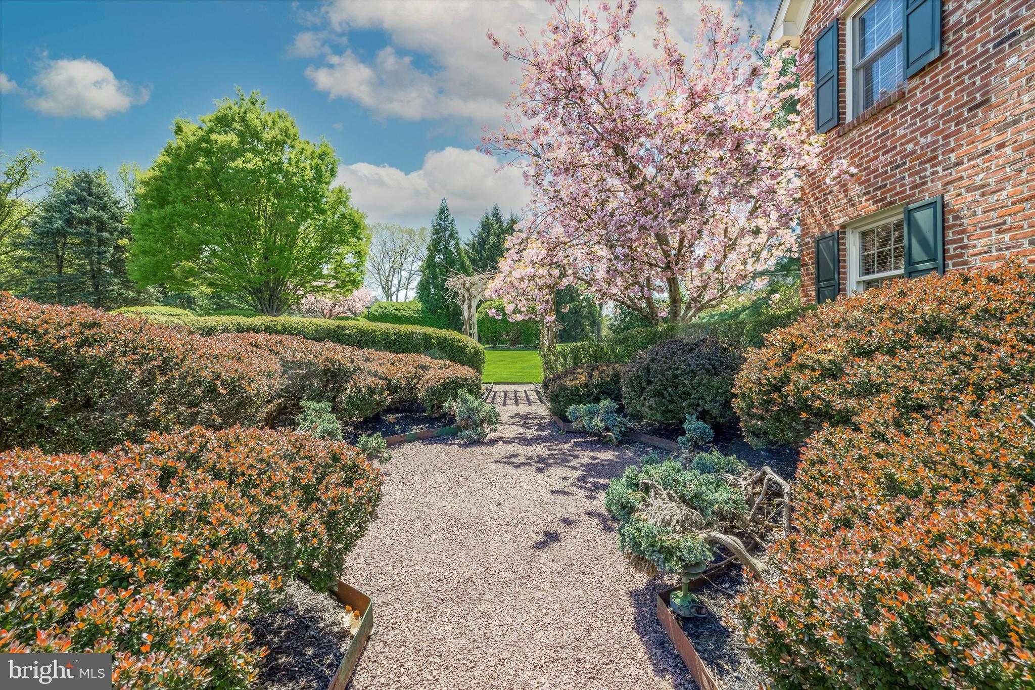 FOREST HILL - Residential