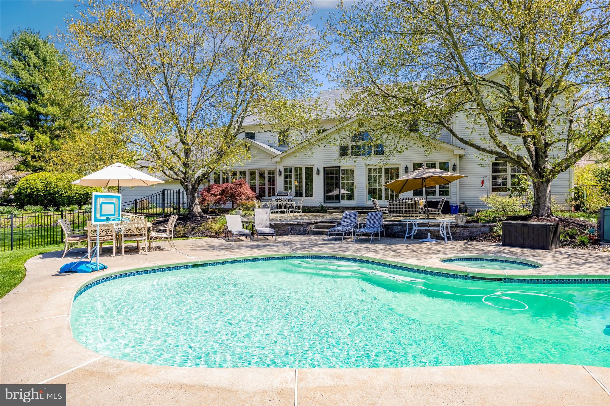 FOREST HILL - Residential