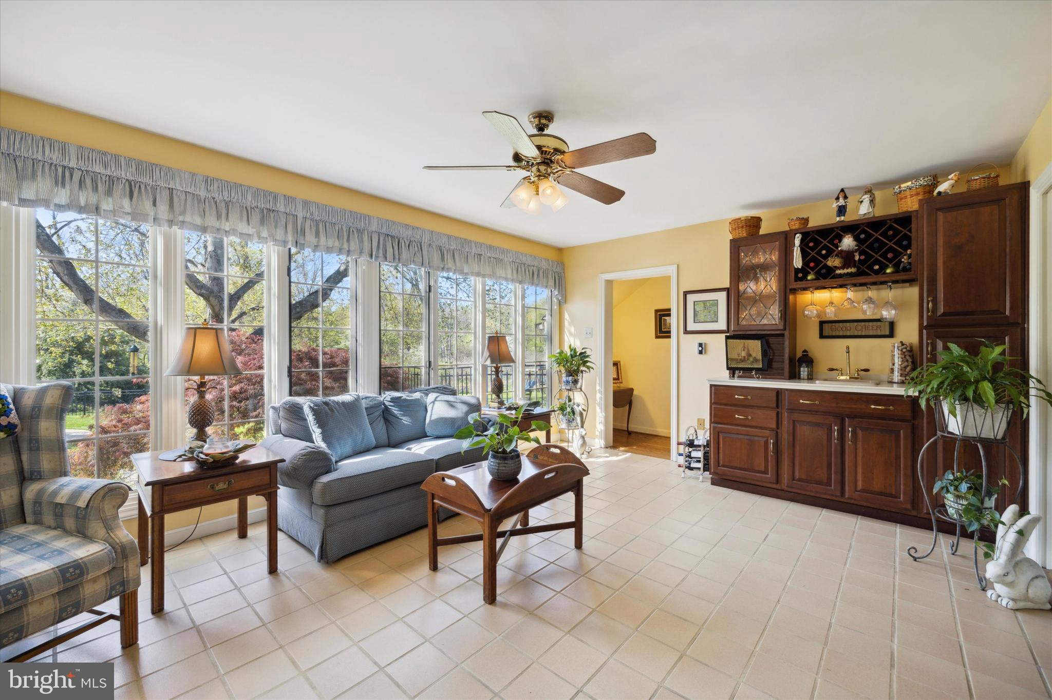 FOREST HILL - Residential