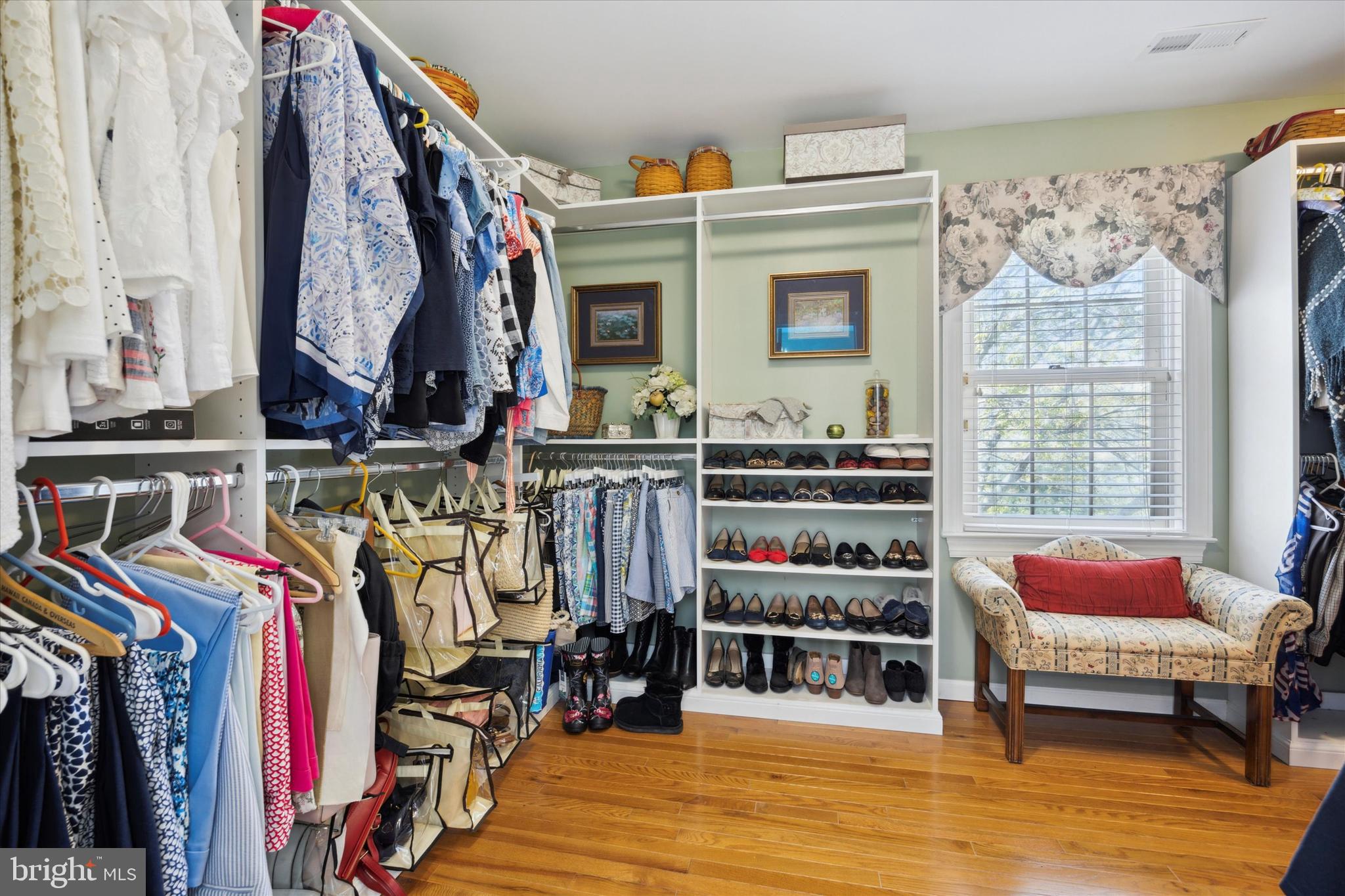 FOREST HILL - Residential