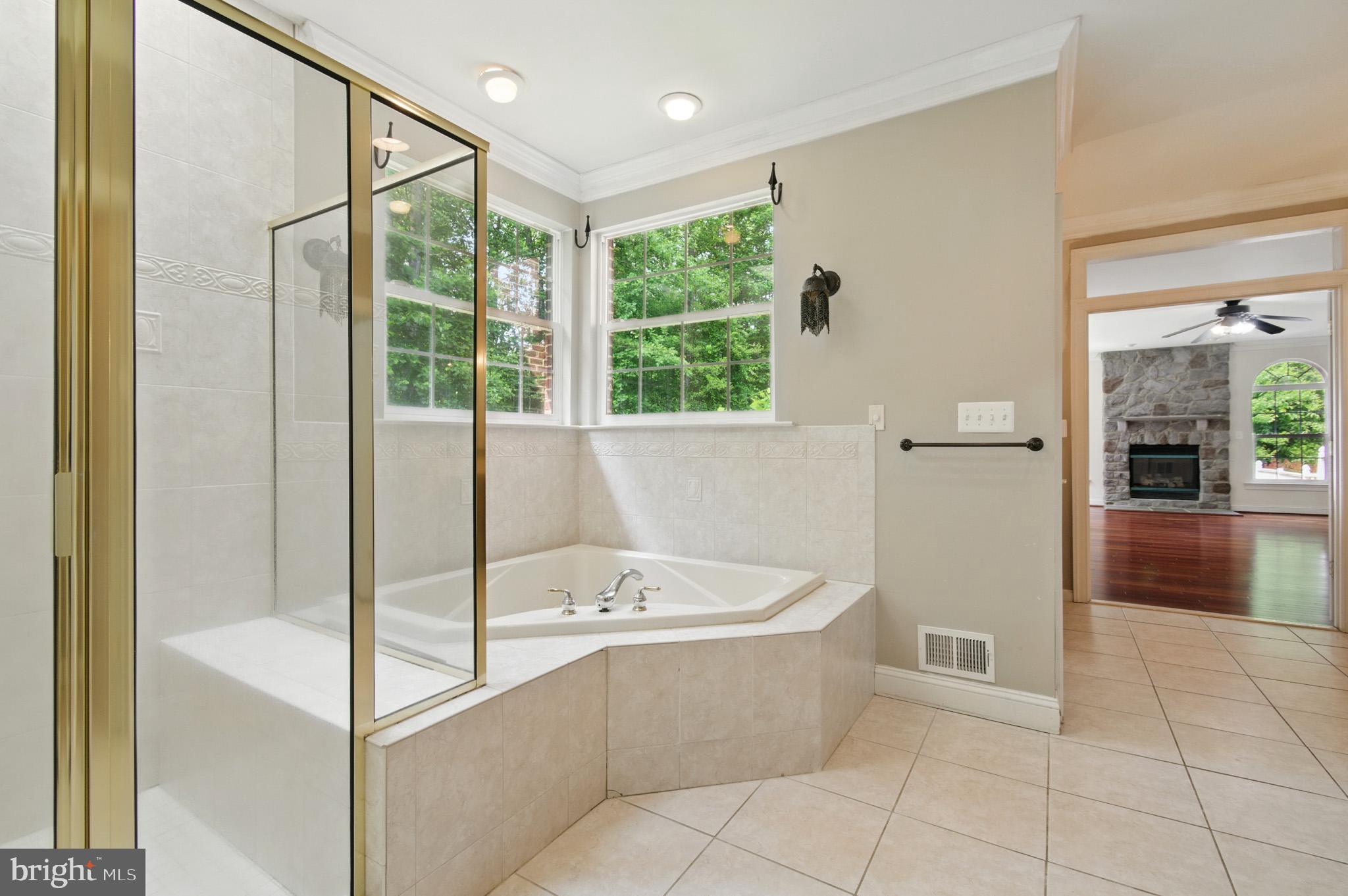 WINDSOR ESTATES - Residential