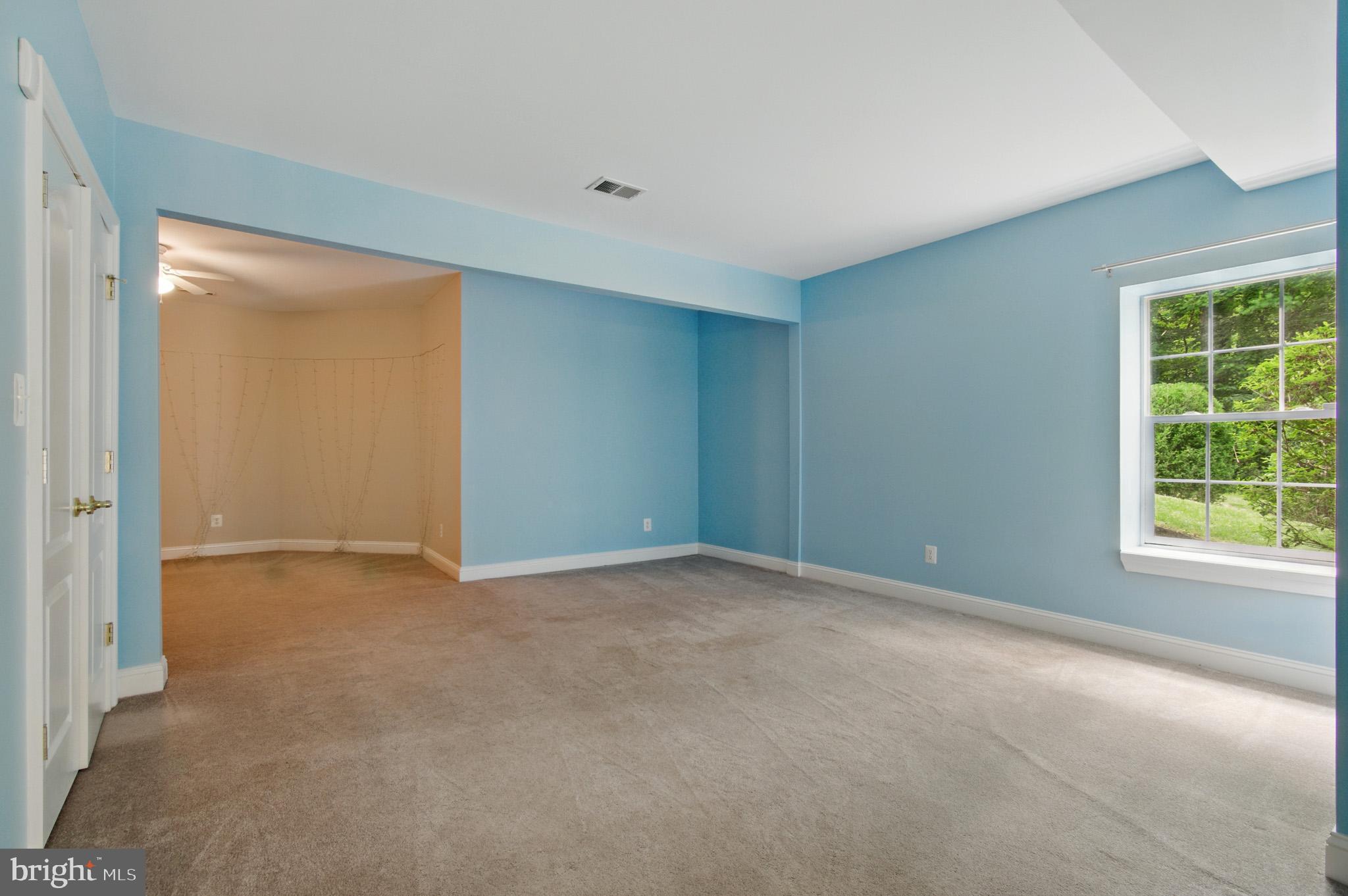 WINDSOR ESTATES - Residential