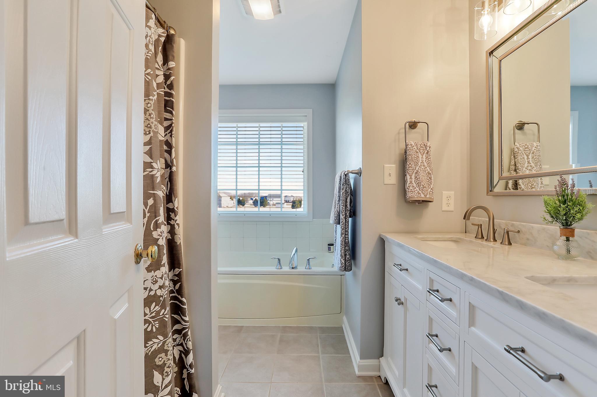 NORTH RIDGE - Residential