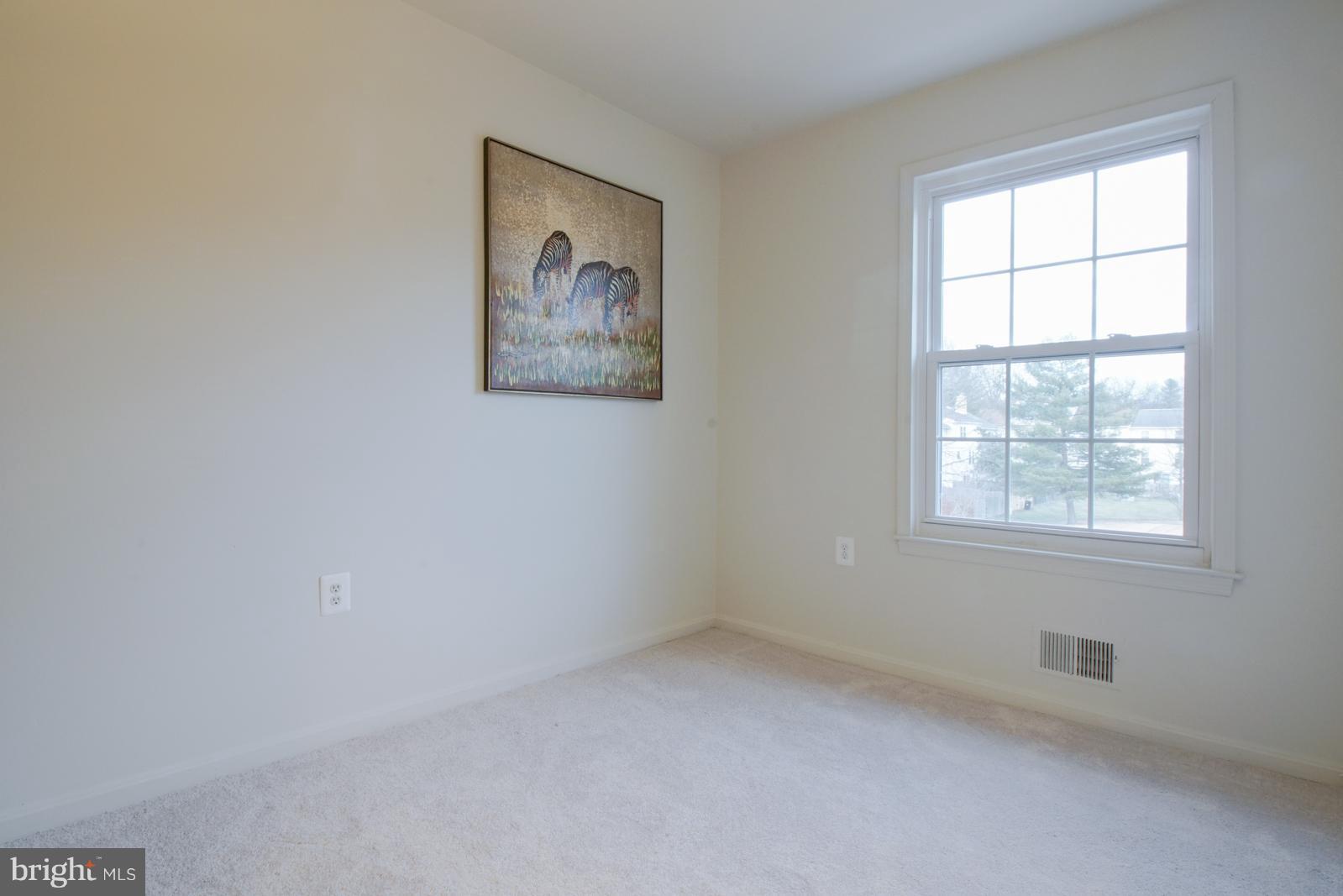 HERITAGE SQUARE - Residential