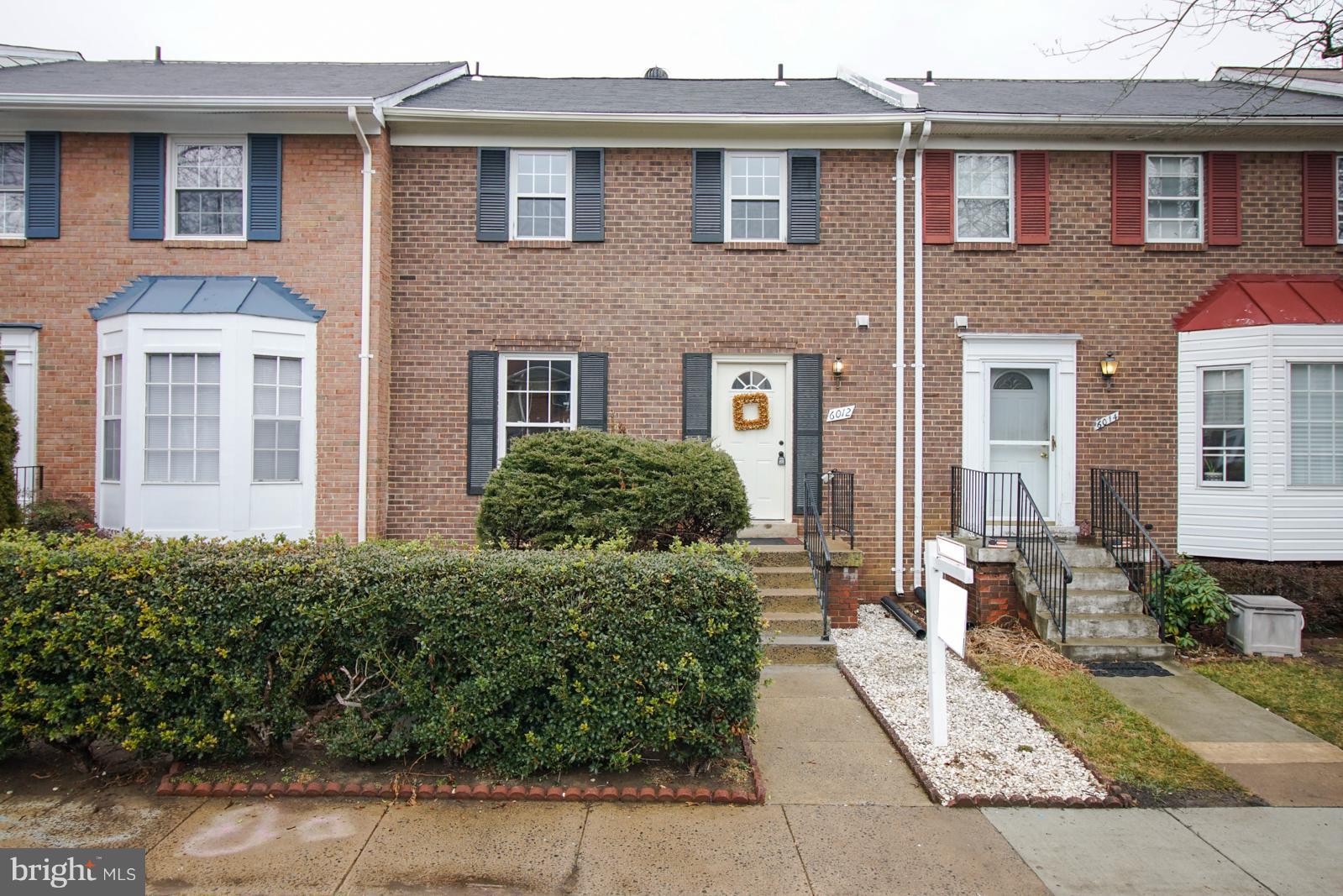 HERITAGE SQUARE - Residential