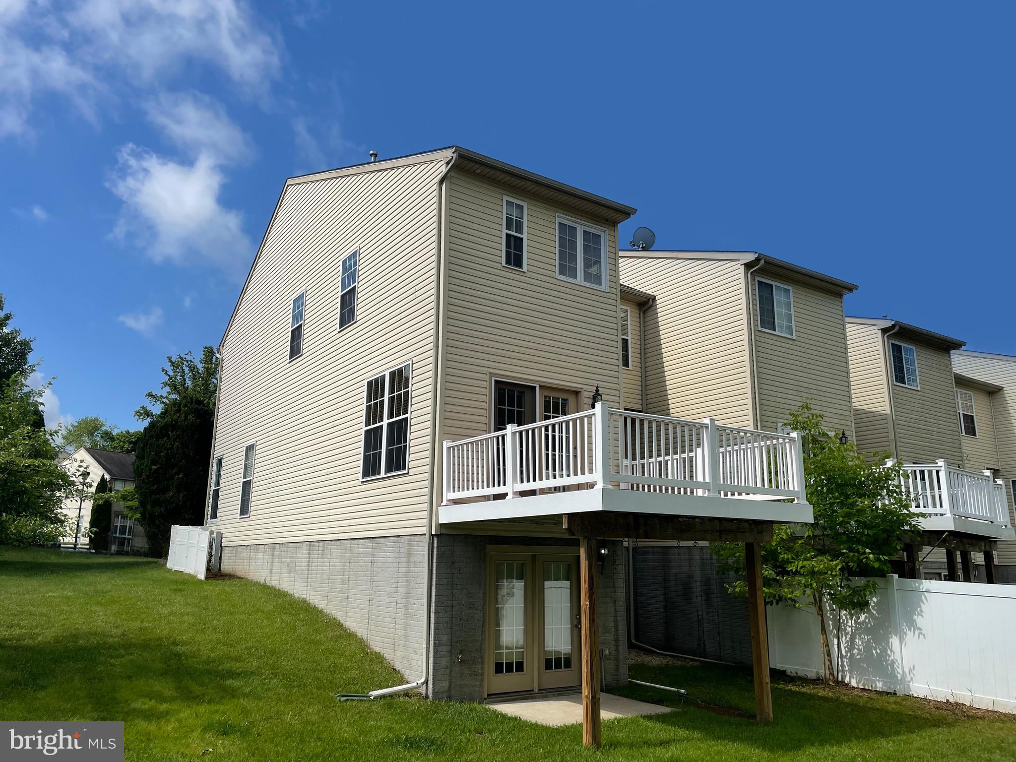 MONMOUTH MEADOWS - Residential