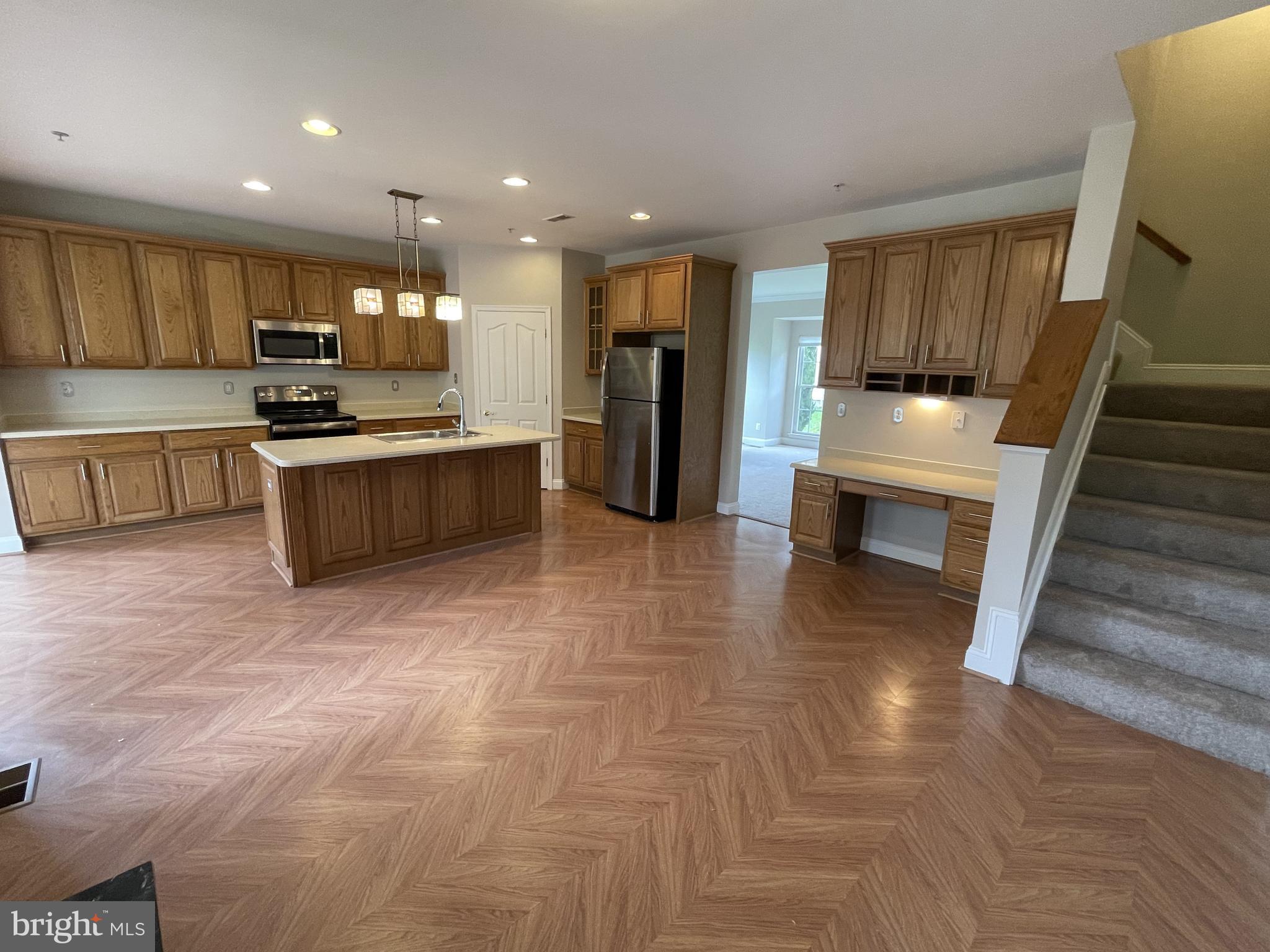 MONMOUTH MEADOWS - Residential