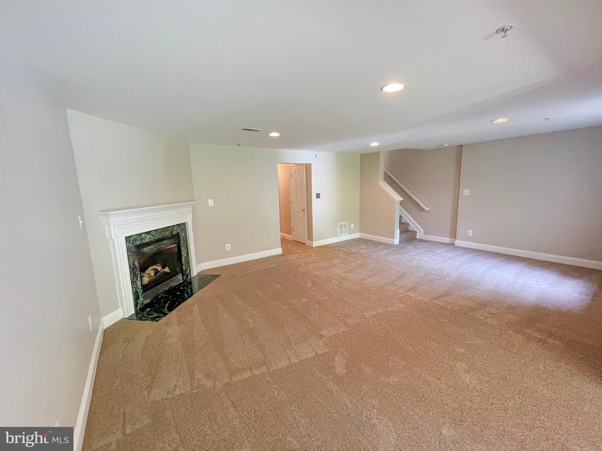 MONMOUTH MEADOWS - Residential