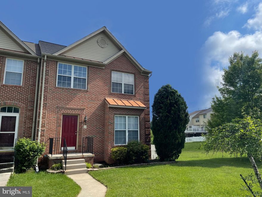 End Of Group Townhome located in Monmouth Meadows Community offers 3 Bedrooms, 3,5 Bathrooms and a 3 level bump out. Main floor features Kitchen with Kitchen Island, Corian Countertops, 42-inch cabinets, stainless steel appliances and a breakfast nook with a fireplace, Sunny Living Room and separate Dining Room with an access to a Deck overlooking a Back Yard. Spacious Primary Suite with a tub, separate shower and a walk-in closet. Finished lower level with a family room, Fireplace and a walk out to the back yard, bonus space to be an office/spare bedroom, and full bathroom. Bedroom level laundry room. New Roof, New Carpets, New Paint. Quiet & Convenient location.
**** THIS PROPERTY IS NOT FOR RENT. IF YOU SEE A RENTAL LISTING IT IS A FRAUD****