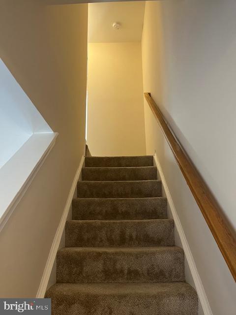 POTOMAC CREST - Residential Lease