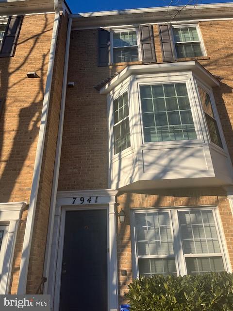 POTOMAC CREST - Residential Lease