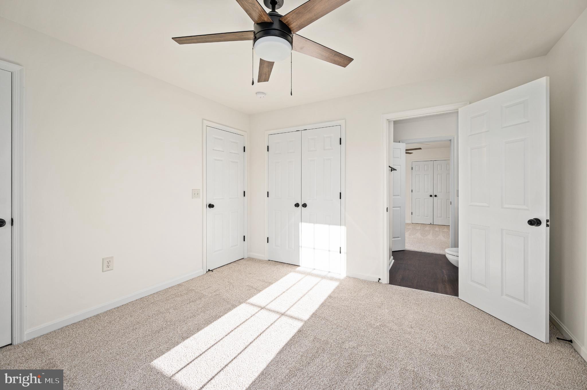 EQUESTRIAN ESTATES - Residential