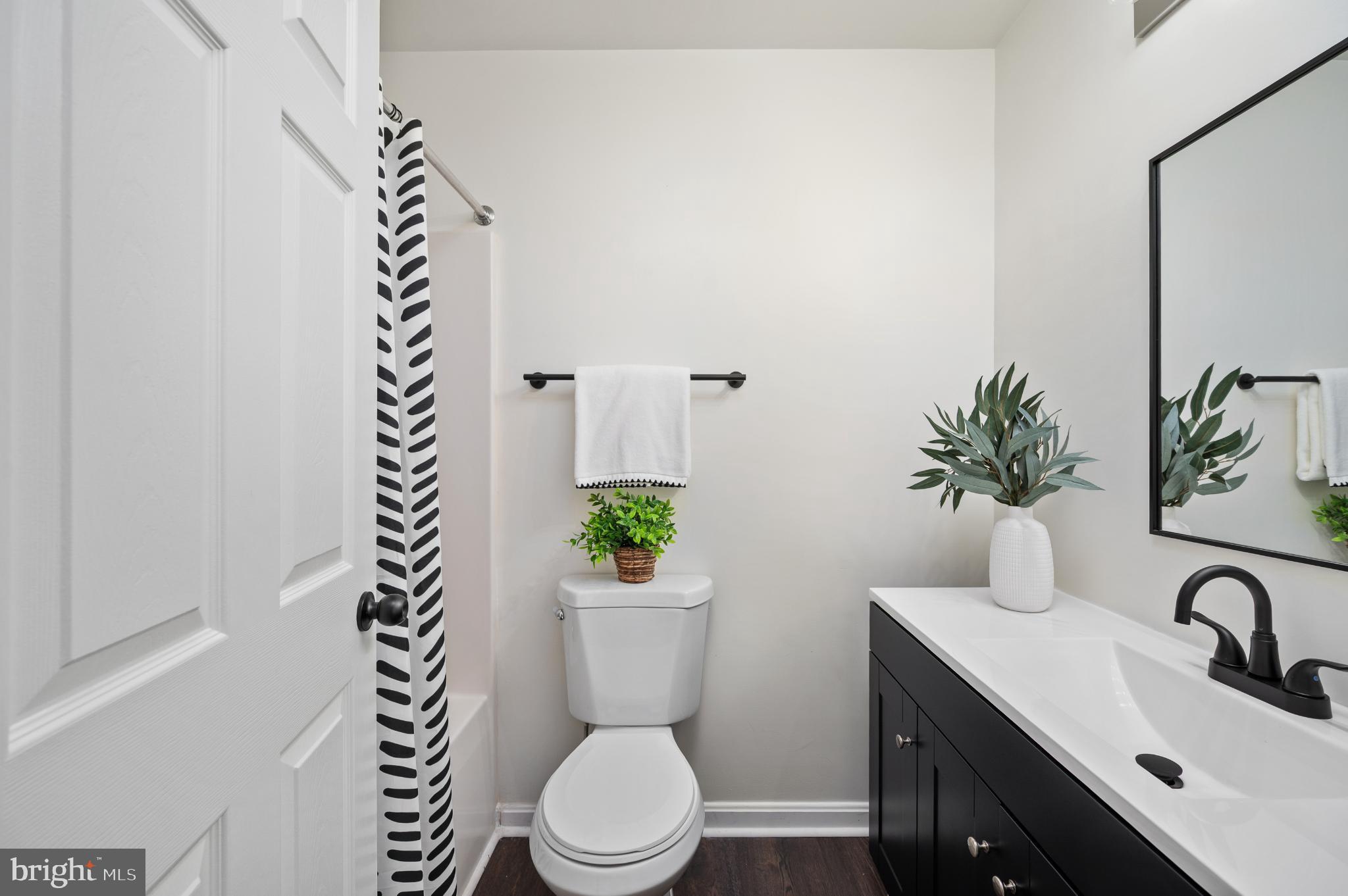 EQUESTRIAN ESTATES - Residential