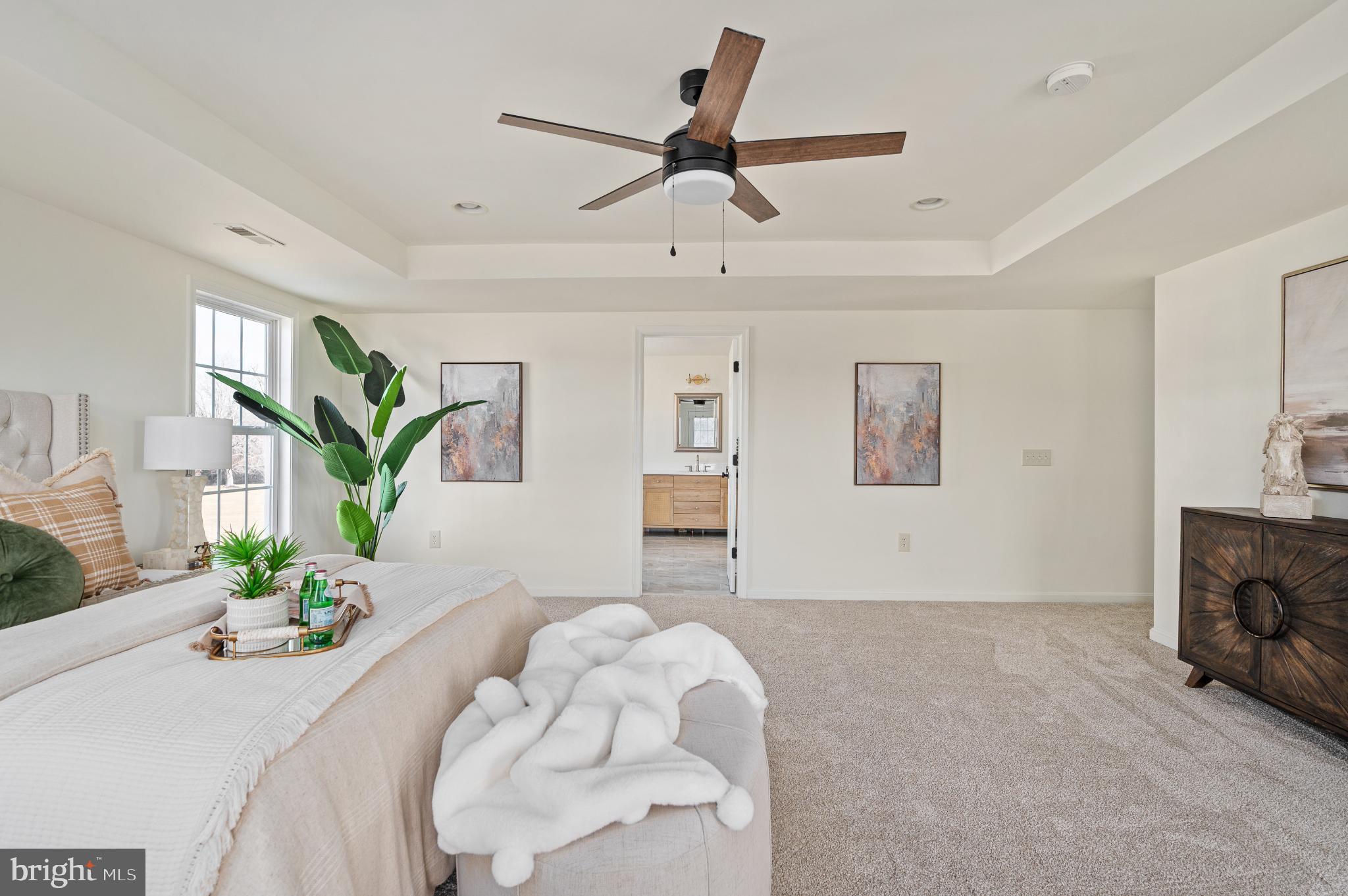 EQUESTRIAN ESTATES - Residential