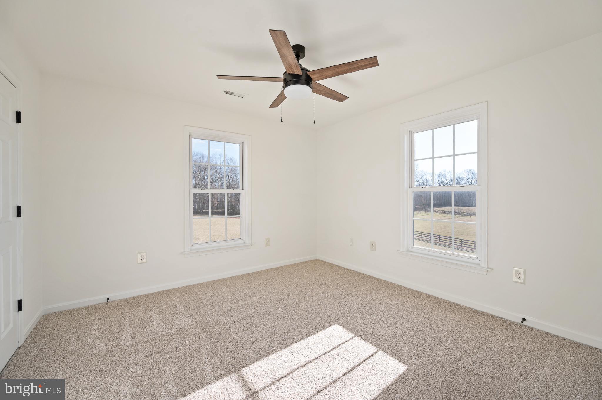 EQUESTRIAN ESTATES - Residential