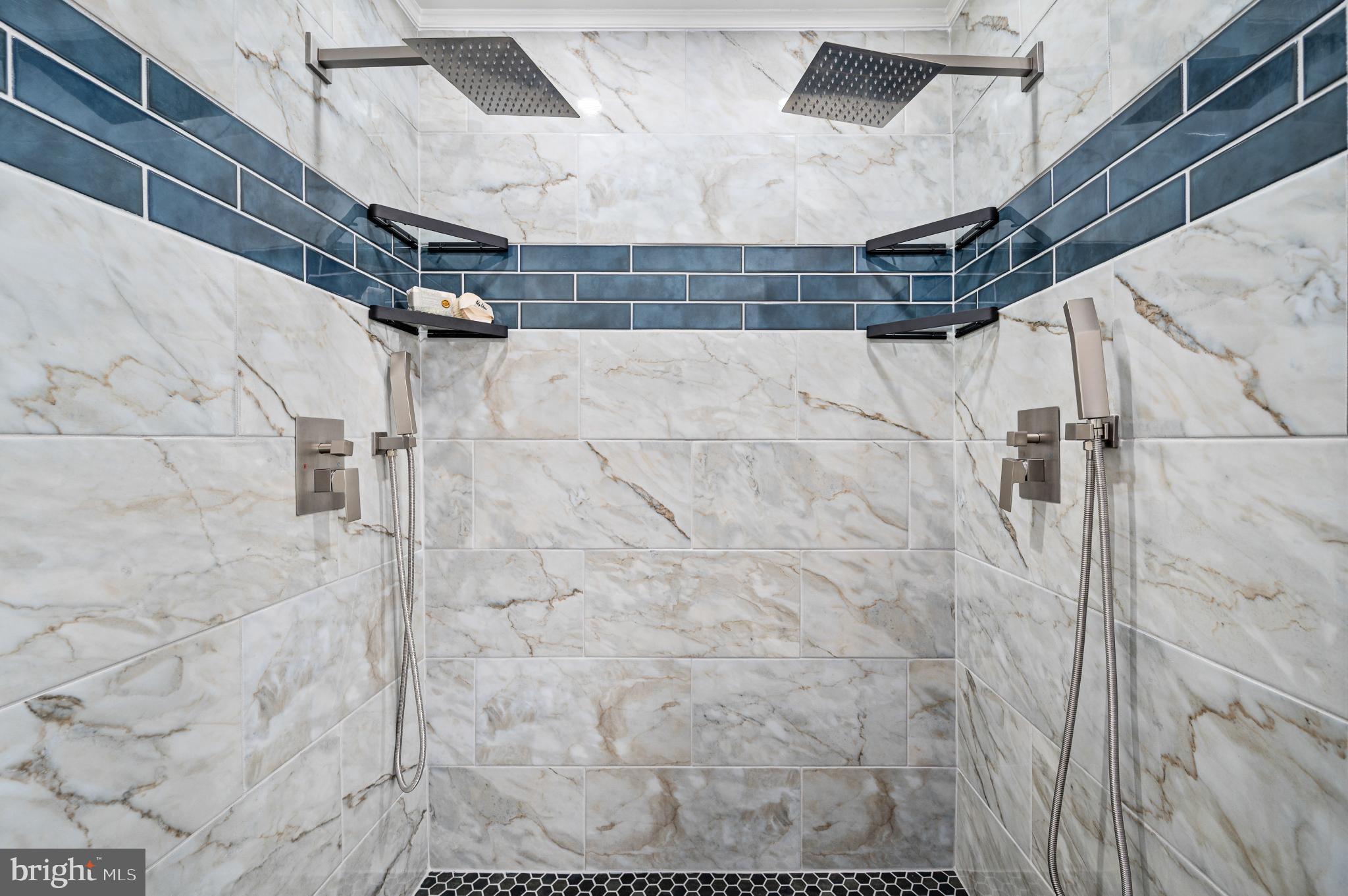 EQUESTRIAN ESTATES - Residential