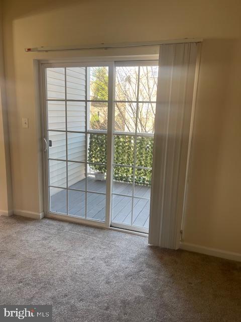 THE RESERVE CONDOMINIUMS - Residential Lease