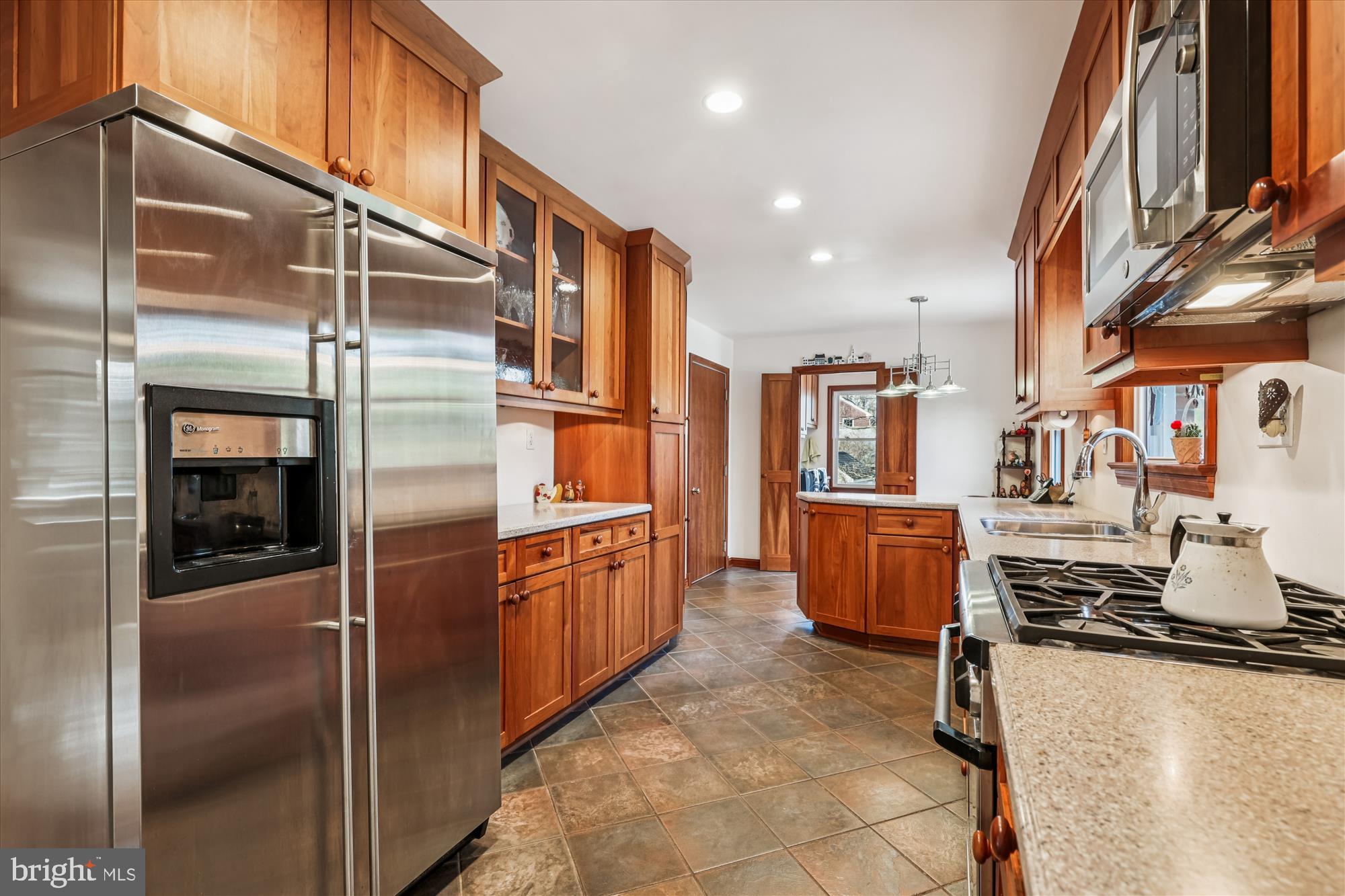 SLEEPY HOLLOW - Residential