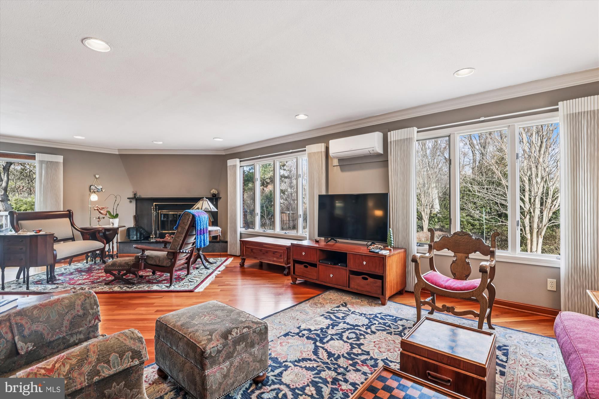 SLEEPY HOLLOW - Residential