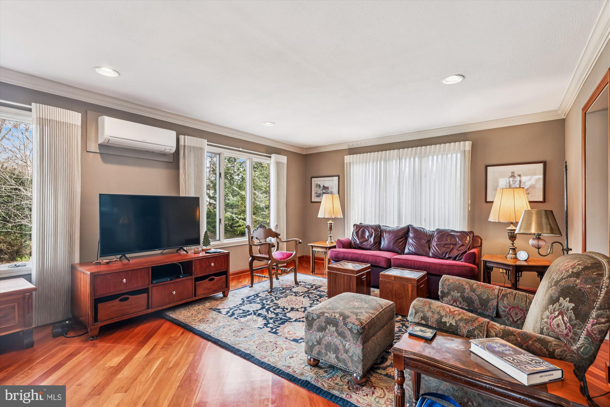 SLEEPY HOLLOW - Residential