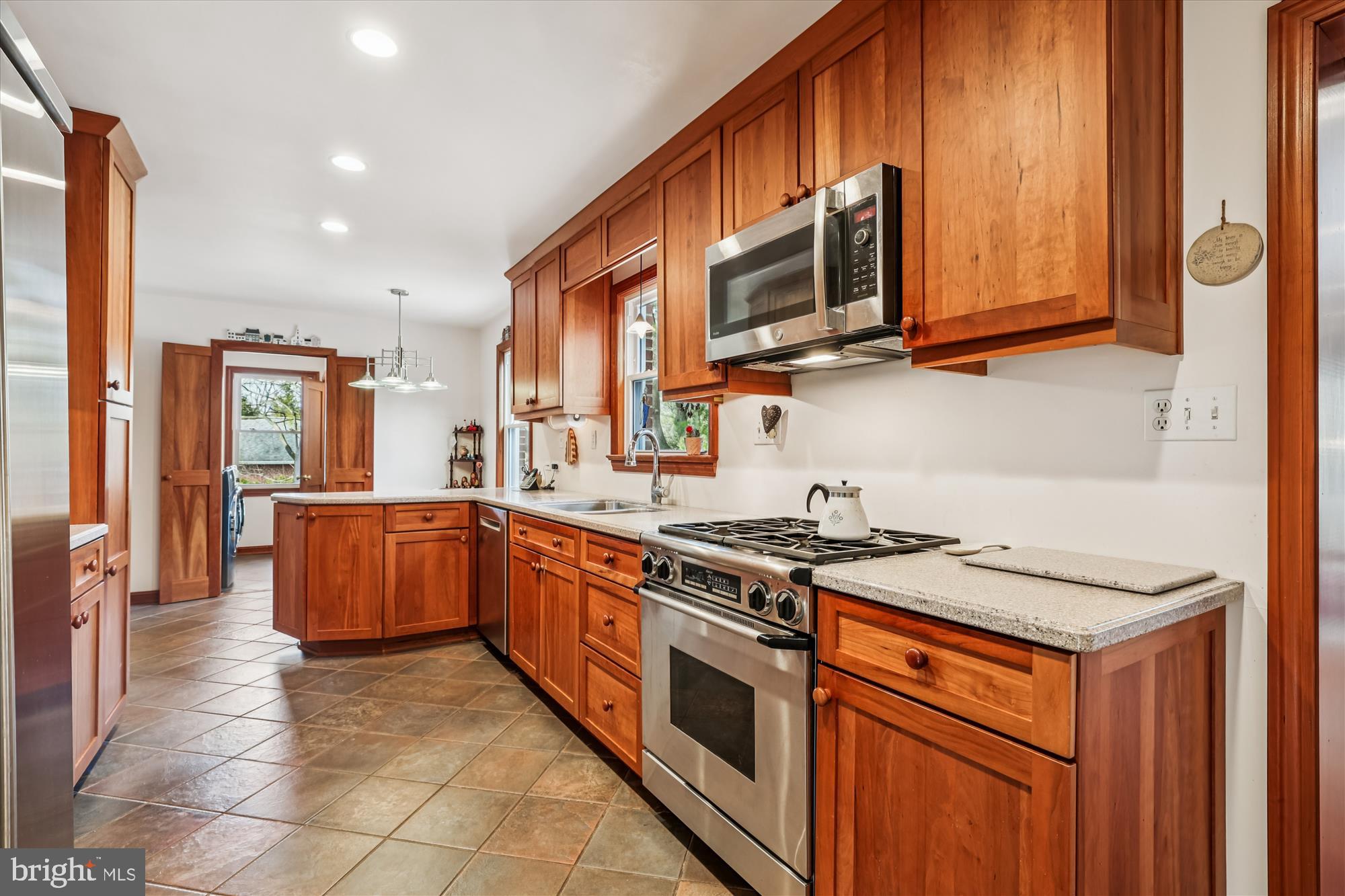 SLEEPY HOLLOW - Residential