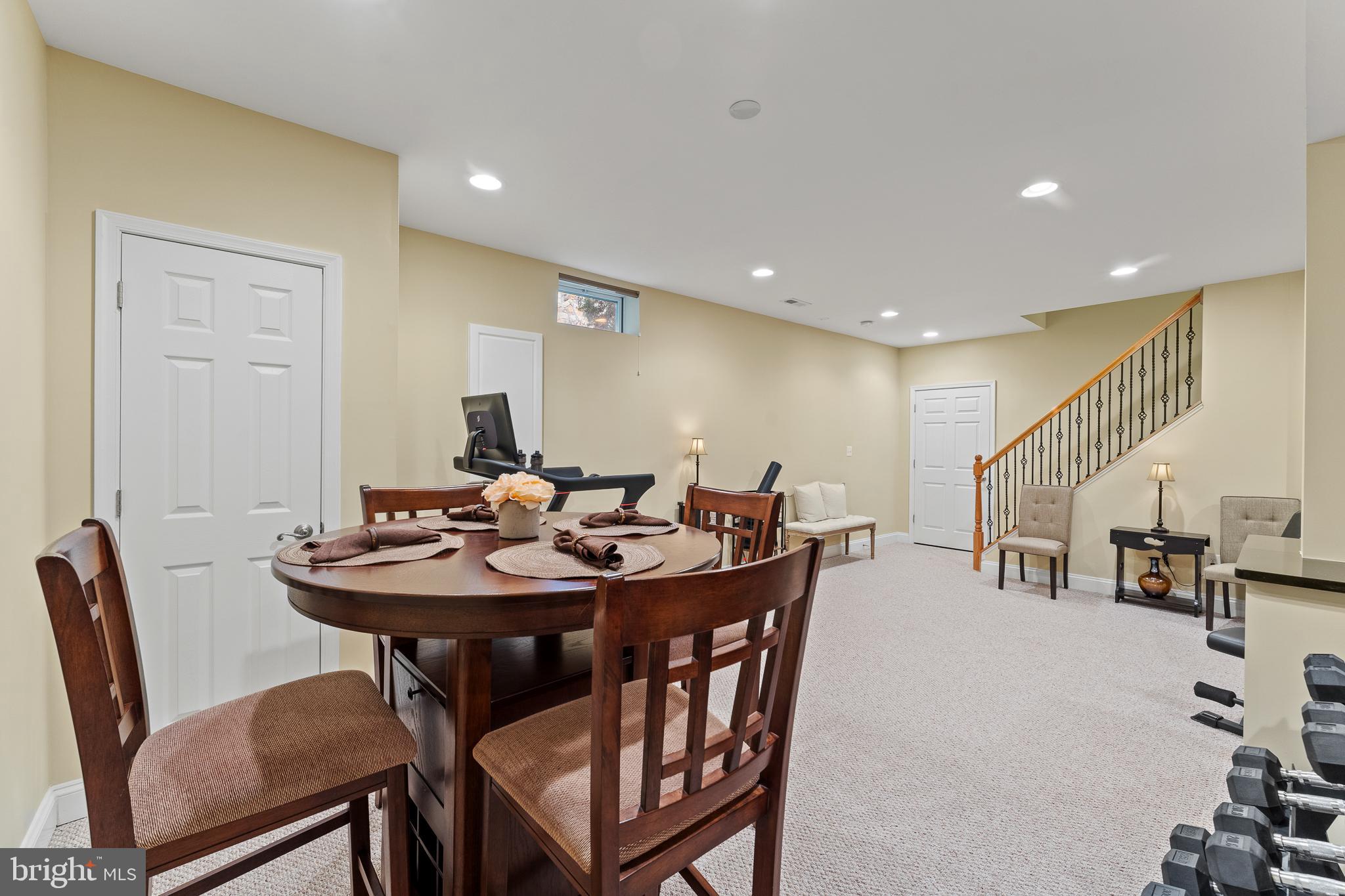 BELMONT COUNTRY CLUB - Residential