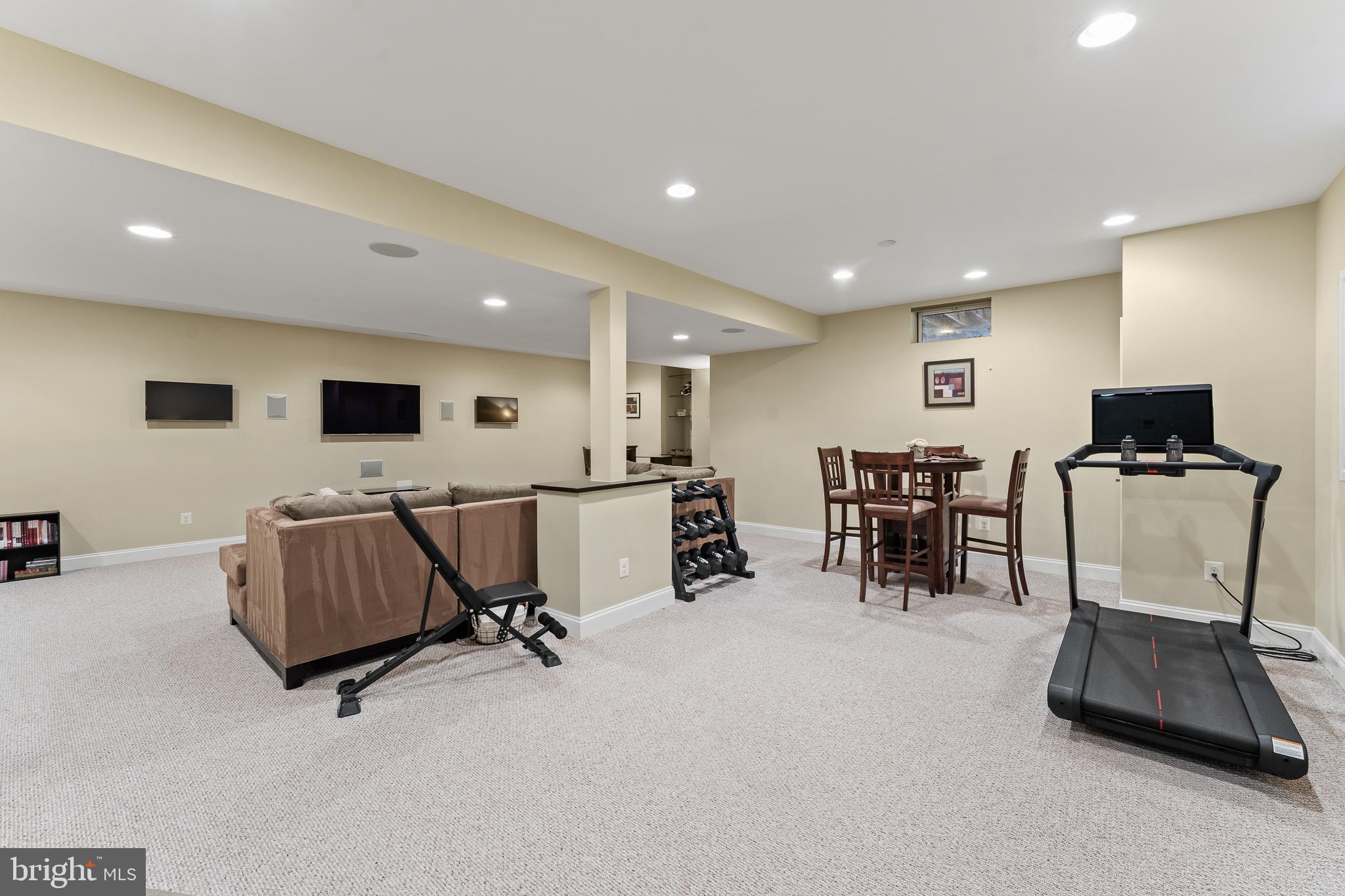 BELMONT COUNTRY CLUB - Residential