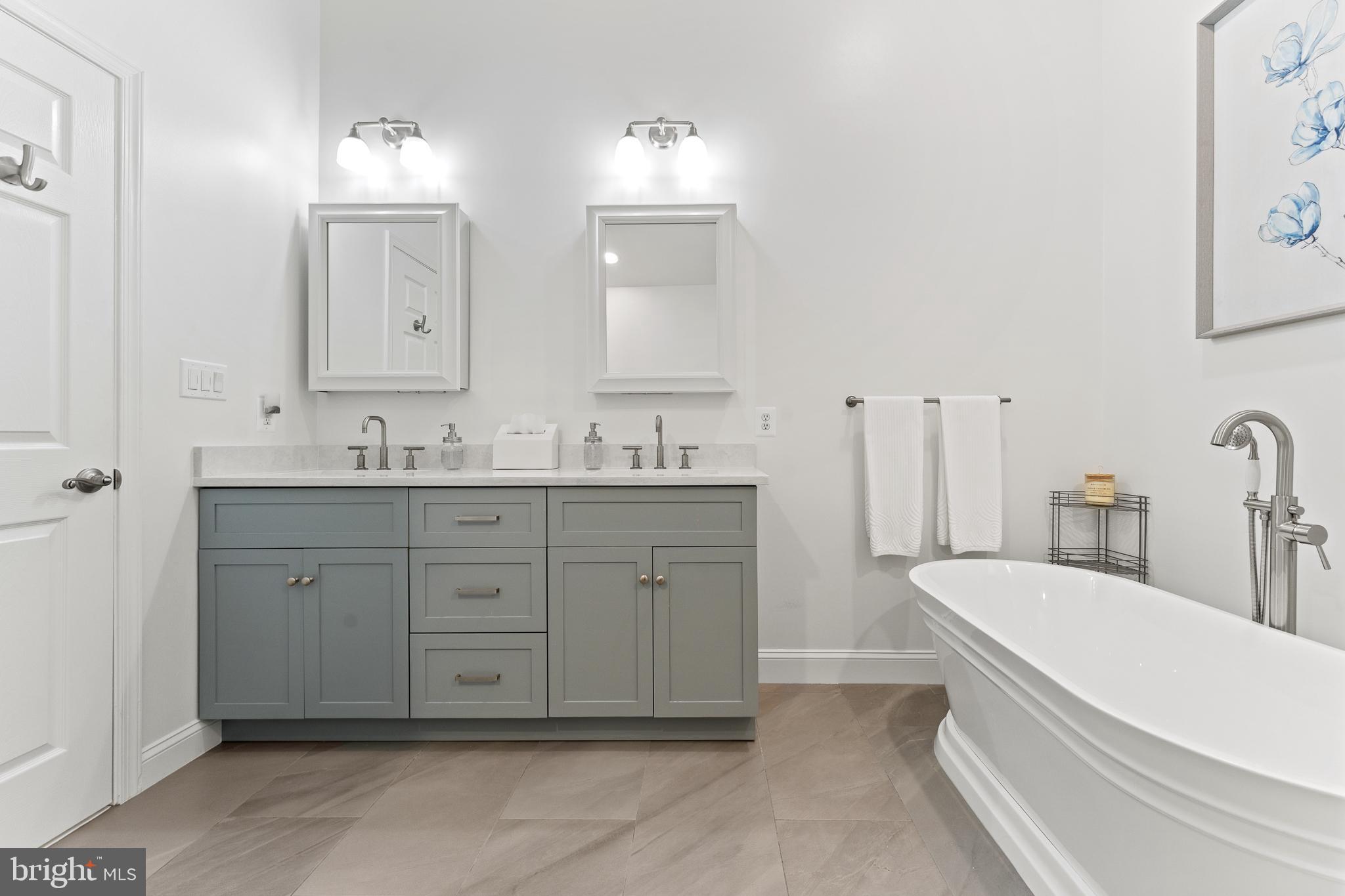 BELMONT COUNTRY CLUB - Residential