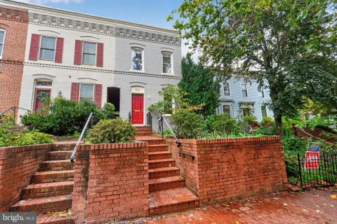 MLS: DCDC2284470