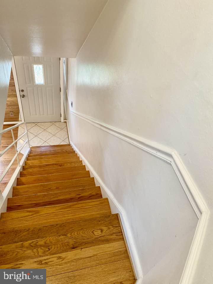 IVERSON VILLAGE CONDO - Residential Lease