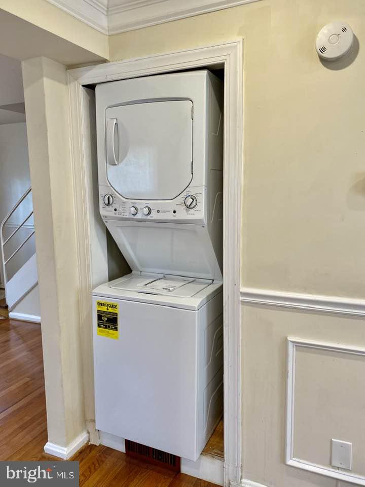 IVERSON VILLAGE CONDO - Residential Lease