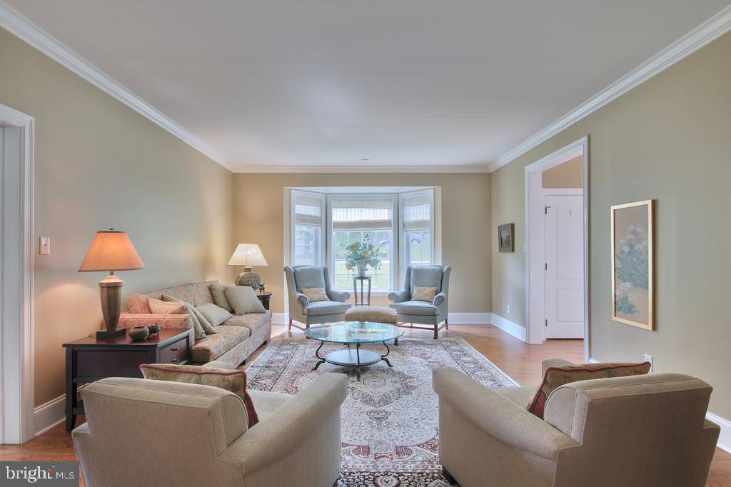 SADDLE RIDGE - Residential