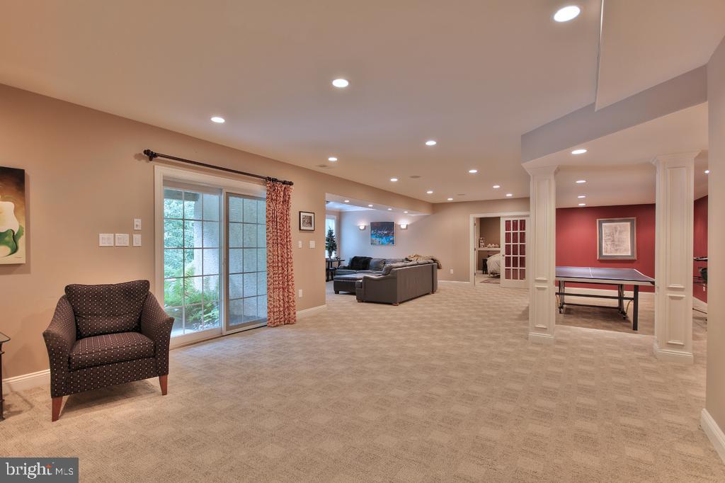 SADDLE RIDGE - Residential