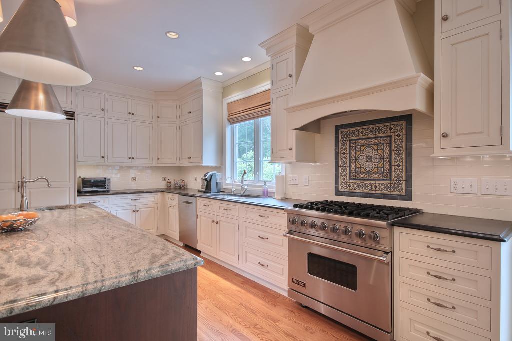 SADDLE RIDGE - Residential