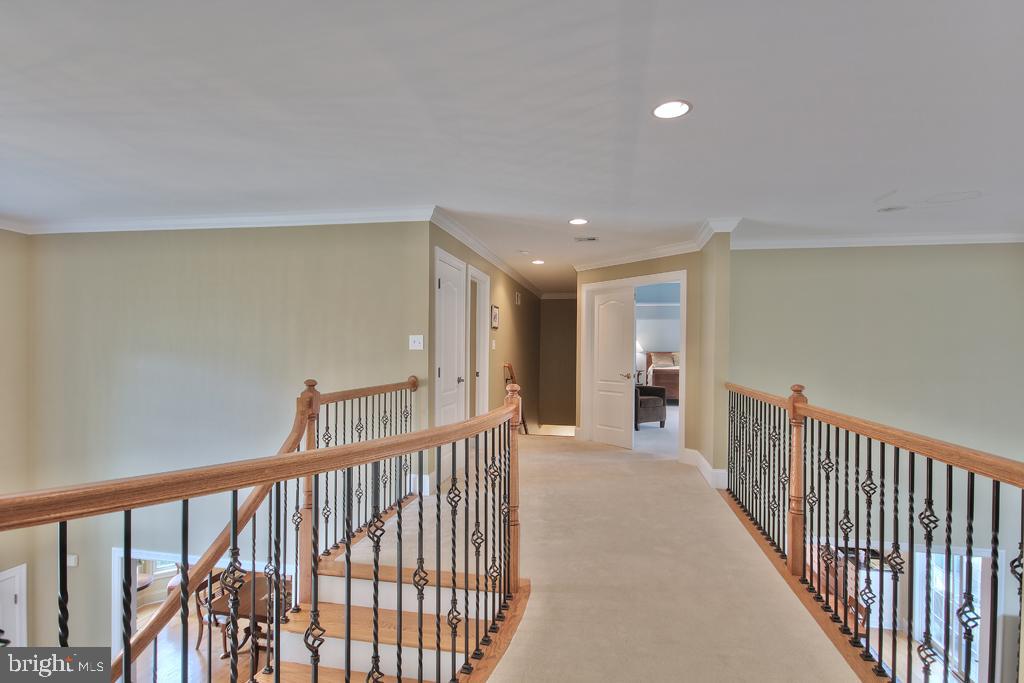 SADDLE RIDGE - Residential