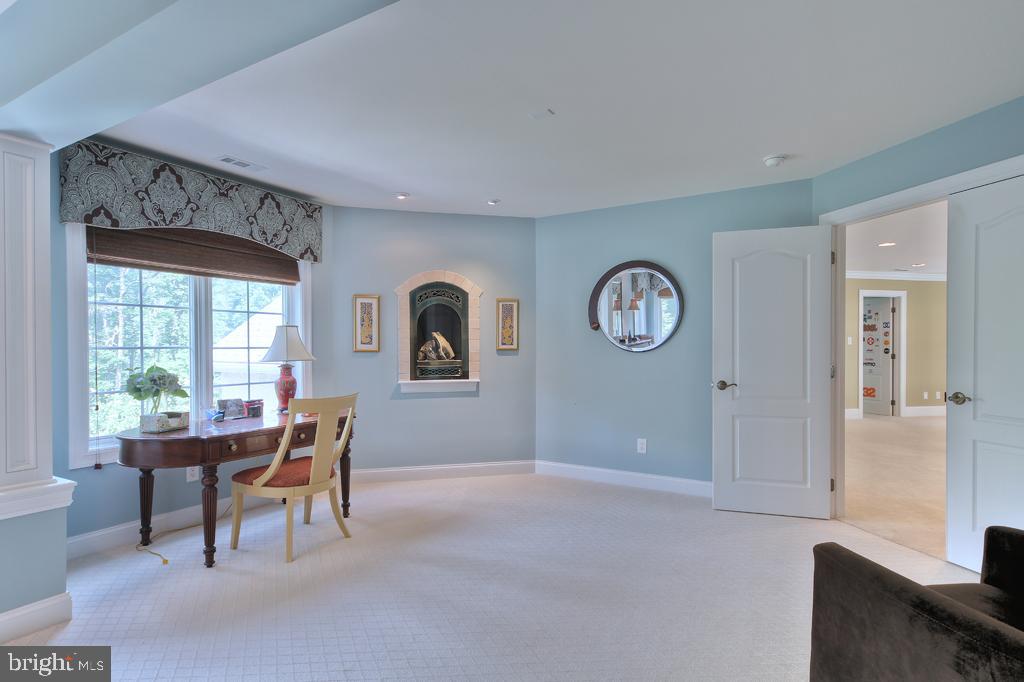 SADDLE RIDGE - Residential