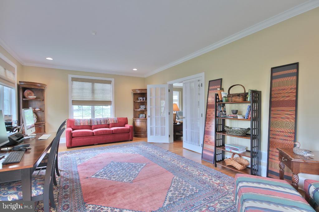 SADDLE RIDGE - Residential