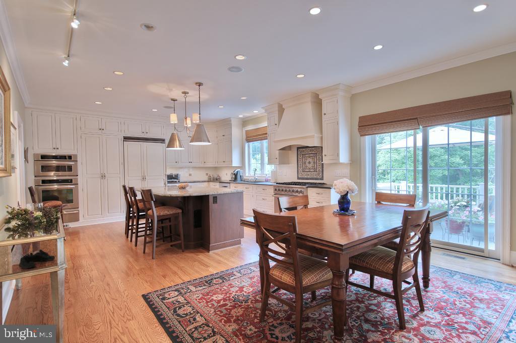 SADDLE RIDGE - Residential